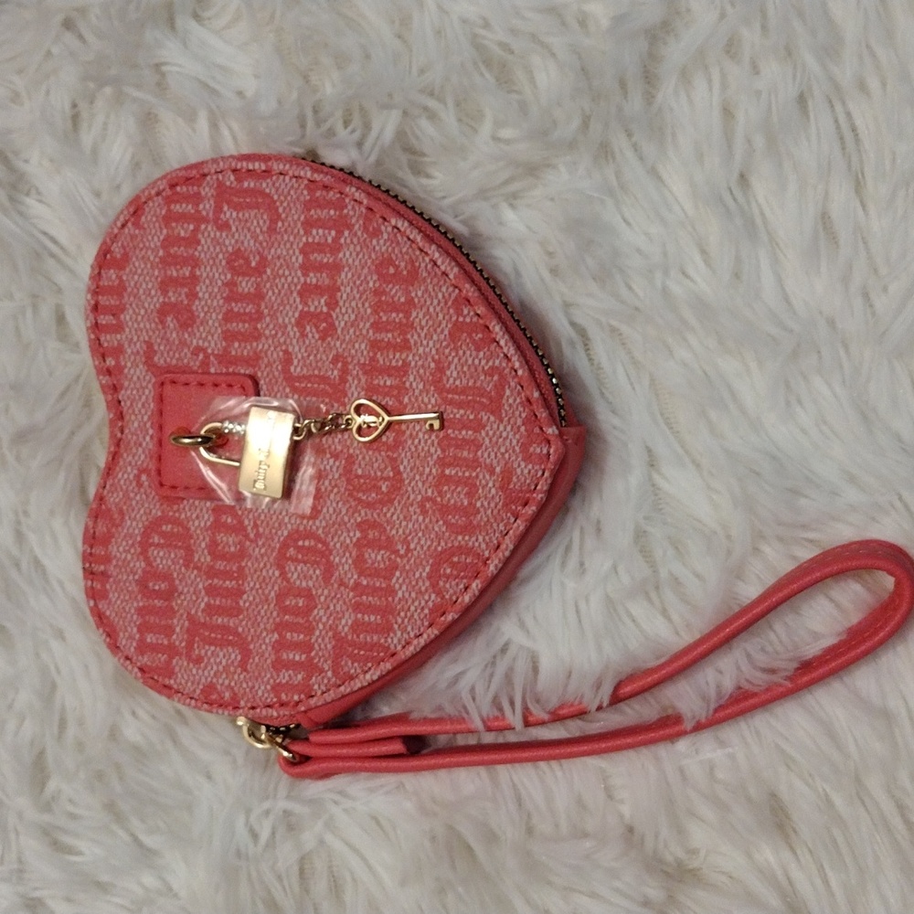 Juicy Couture Pink Heart Wristlet 🆕